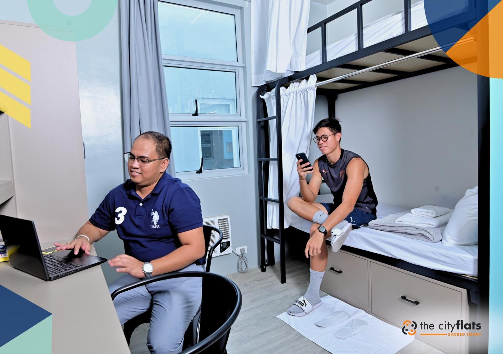 The City Flats Sacred Heart Makati City Esterno foto